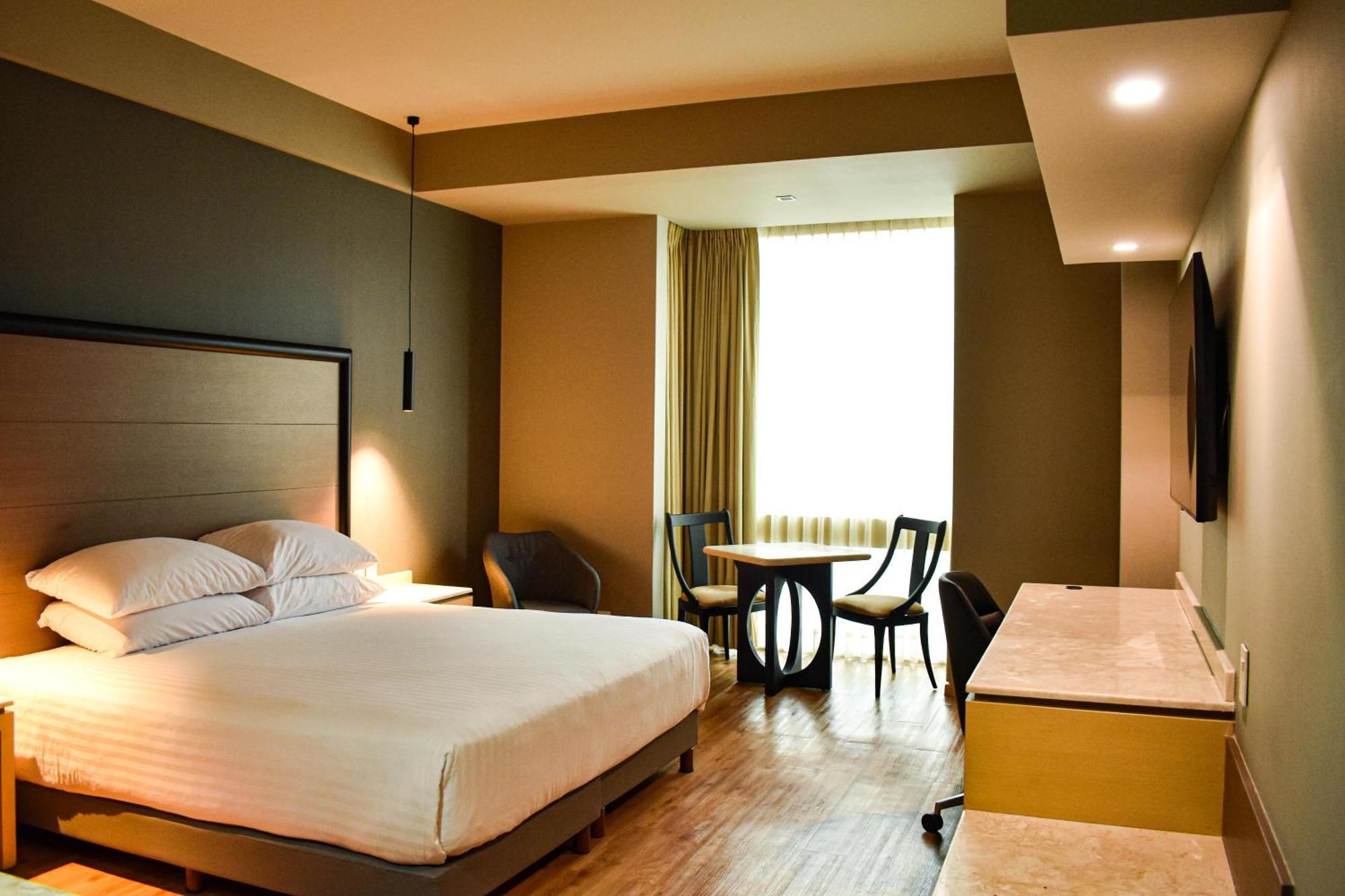 Ramada By Wyndham Mexico City Santa Fe Cidade do México Exterior foto